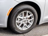 Used 2022 Chrysler Pacifica Touring-L image 5