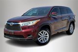 Used 2015 Toyota Highlander LE image 2