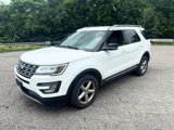 Used 2017 Ford Explorer XLT image 2