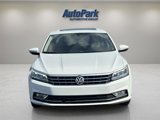 Used 2018 Volkswagen Passat 2.0T SE image 2