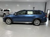 Used 2017 Volkswagen Golf Alltrack SE image 4