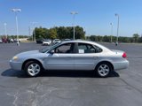 Used 2004 Ford Taurus SES image 4
