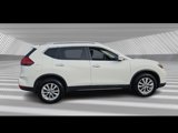 Used 2017 Nissan Rogue SV image 3