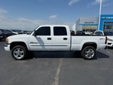 Used 2005 GMC Sierra 2500 SLE w/ Heavy-Duty Power Package image 2