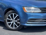 Used 2017 Volkswagen Jetta SE image 5