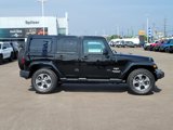 Used 2016 Jeep Wrangler Unlimited Sahara w/ Connectivity Group image 4