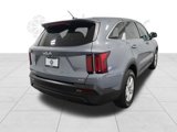 Used 2023 Kia Sorento LX image 5