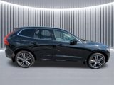 Used 2019 Volvo XC60 T5 Momentum w/ Premium Package image 4