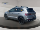 Used 2022 Volkswagen Taos SE image 3
