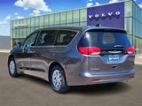 Used 2023 Chrysler Voyager LX image 5