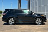 Used 2016 Toyota Highlander Limited image 3