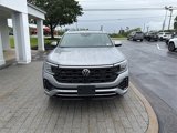 Used 2024 Volkswagen Atlas Cross Sport SEL Premium R-Line image 2