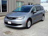 Used 2021 Chrysler Voyager Lxi image 2