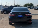 Used 2021 Toyota Camry SE image 5