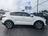 Used 2022 Kia Sportage LX image 5