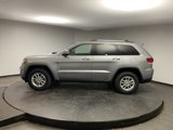 Used 2020 Jeep Grand Cherokee Laredo image 4