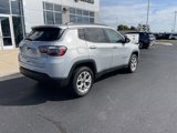Used 2025 Jeep Compass Latitude image 3