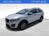 Used 2016 Kia Sorento LX image 3