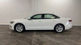 Used 2020 Volkswagen Passat 2.0T SE w/ Sunroof Package image 2