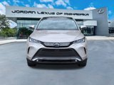 Used 2024 Toyota Venza Limited image 3