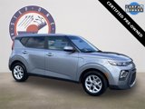 Used 2022 Kia Soul LX w/ Technology Package image 3