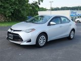 Used 2017 Toyota Corolla LE image 3
