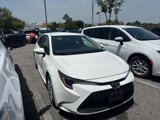 Used 2022 Toyota Corolla LE image 3