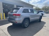 Used 2017 Jeep Grand Cherokee Limited image 2