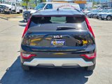 Used 2023 Kia Niro LX image 6
