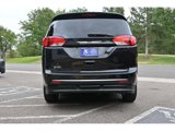 Used 2020 Chrysler Pacifica Touring-L w/ Tire & Wheel Group image 6