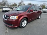 Used 2019 Dodge Grand Caravan SXT image 2