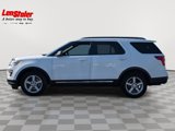 Used 2018 Ford Explorer XLT image 2