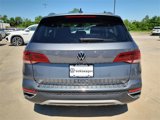 Certified 2024 Volkswagen Taos SE image 3