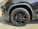 Used 2022 Chevrolet Trax LT w/ Redline Edition image 6