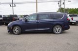 Used 2017 Chrysler Pacifica Touring-L Plus image 2