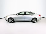 Used 2018 Ford Fusion SE image 4