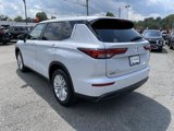 Used 2024 Mitsubishi Outlander ES image 5