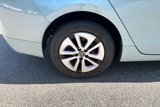 Certified 2016 Toyota Prius Three image 4