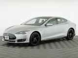 Used 2015 Tesla Model S 70D image 4