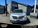 Used 2012 Lincoln MKX FWD image 2