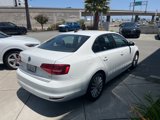 Used 2015 Volkswagen Jetta SE image 4