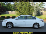 Used 2010 Nissan Altima Hybrid Sedan image 2