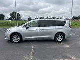 Used 2023 Chrysler Voyager LX image 2