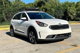 Used 2017 Kia Niro LX image 3