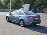 Used 2021 Toyota Corolla LE image 3