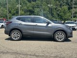 Used 2022 Nissan Rogue Sport S image 3