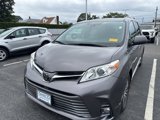 Used 2016 Toyota Sienna XLE image 3