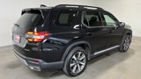 Used 2024 Honda Pilot Touring image 3