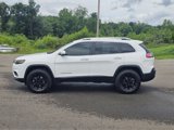 Used 2020 Jeep Cherokee Latitude Plus image 2