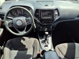 Used 2019 Jeep Cherokee Latitude w/ Popular Appearance Group image 4